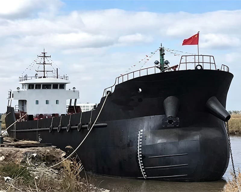 1,050-ton general dry cargo vessel built in 2018