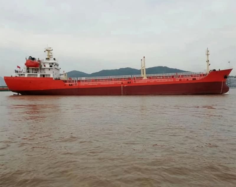 7,100-ton oil tanker for cargo with flash point ≤60°C built in 2007
