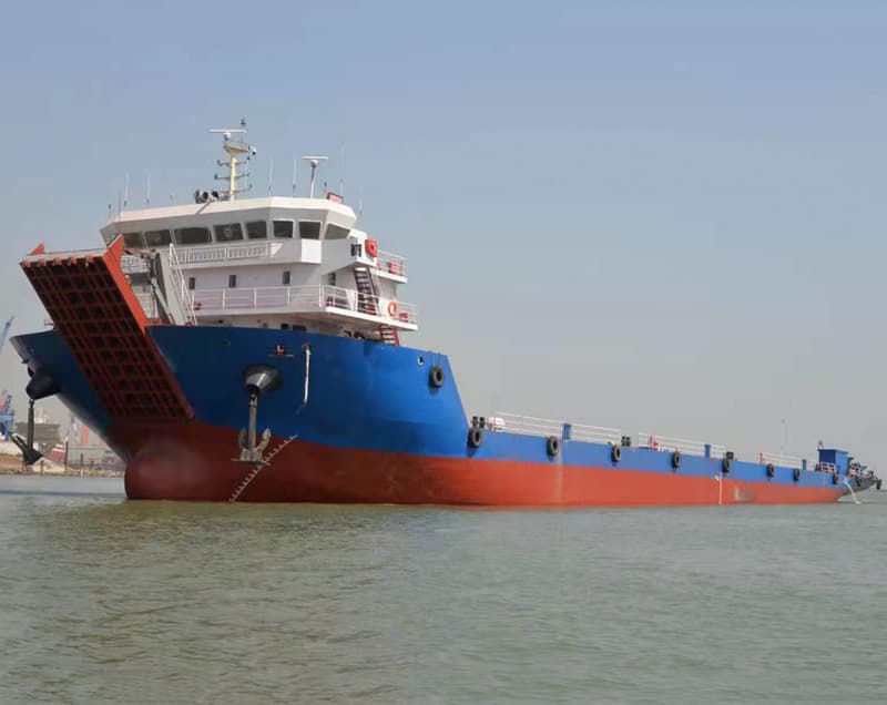 Forward-wheelhouse deck vessel (multipurpose) built in 2018