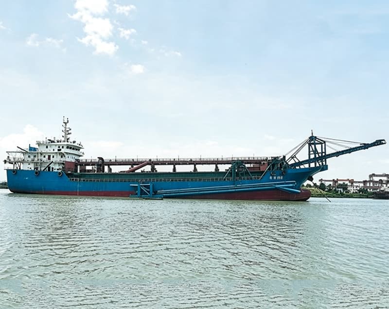 5,310-ton self-suction self-unloading sand carrier built in December 2021
