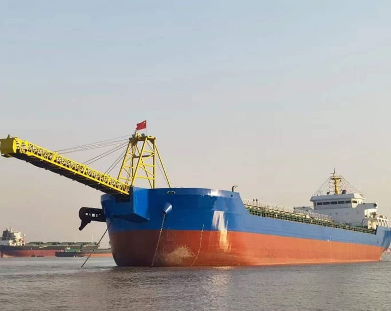 Self-suction self-unloading vessel built in January 2022, certificate deadweight 10,750 tons