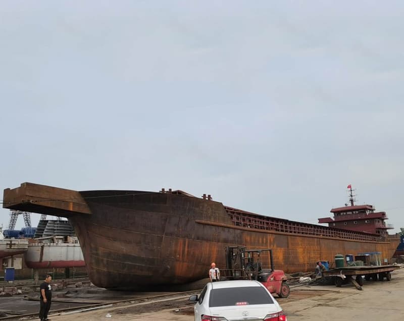 Self-unloading sand carrier launched in September 2020