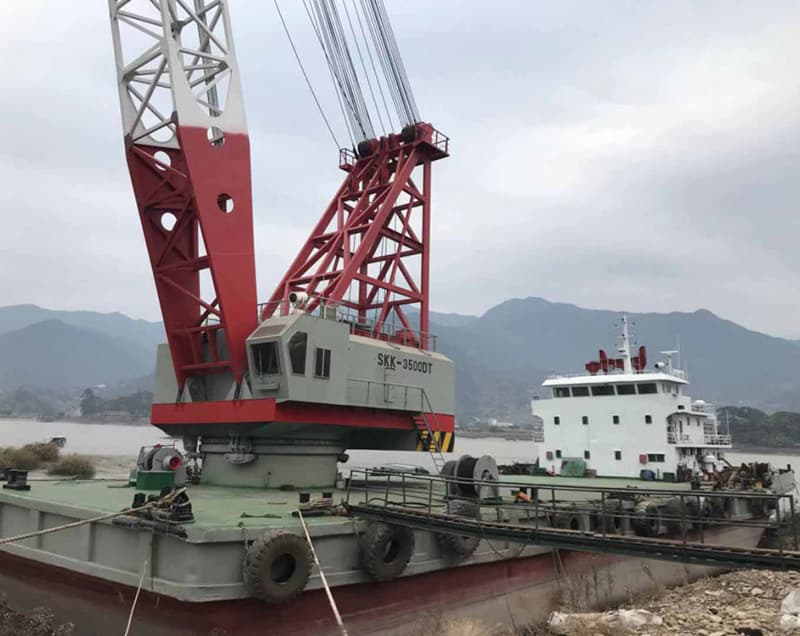 Full-slewing floating crane for sale, safe working load 350 tons.