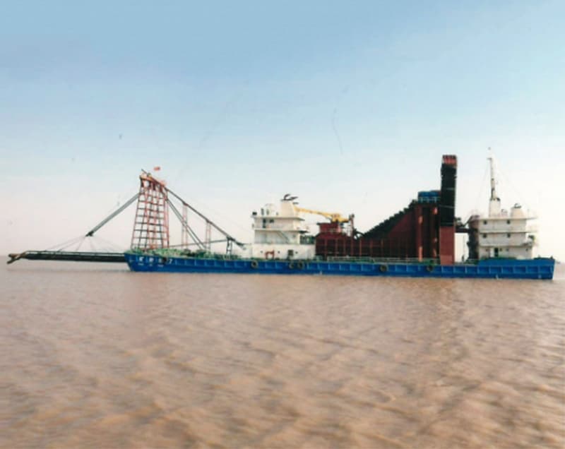 Sand dredger for sale, built in 2011, capacity 3,000 cubic meters per hour, twin Weichai engines